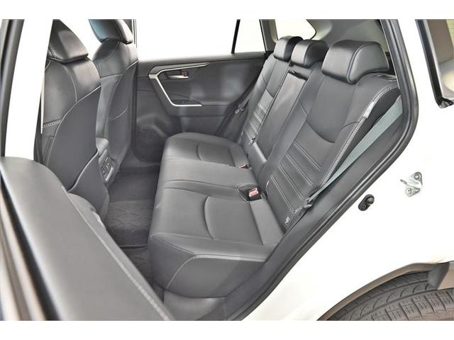 ＲＡＶ４ Ｇ　Ｚパッケージ　インテリジェントクリアランスソナー　ＡＷＤ　ＬＥＤライト　アルミホイル　オートクルーズ　横滑り防止装置　バックガイドモニター　盗難防止装置　デュアルエアバッグ　キーレス　パワーシート　ＡＢＳ　ＥＴＣ（12枚目）