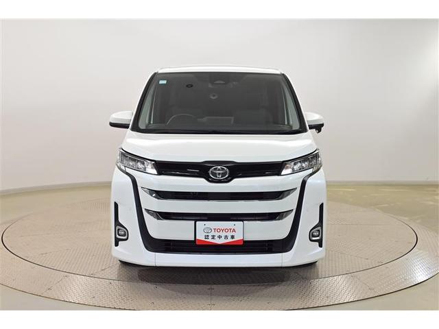 ノア X 衝突被害軽減装置 ドラレコ付 LEDライト オートクルーズコントロール 盗難防止システム バックモニター フルセグTV DVD再生 リアオートエアコン パワーウィンドウ 点検記録簿 ETC 3列シート(2枚目)