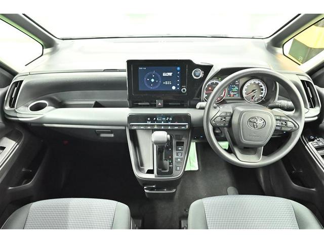 ノア X 衝突被害軽減装置 ドラレコ付 LEDライト オートクルーズコントロール 盗難防止システム バックモニター フルセグTV DVD再生 リアオートエアコン パワーウィンドウ 点検記録簿 ETC 3列シート(6枚目)