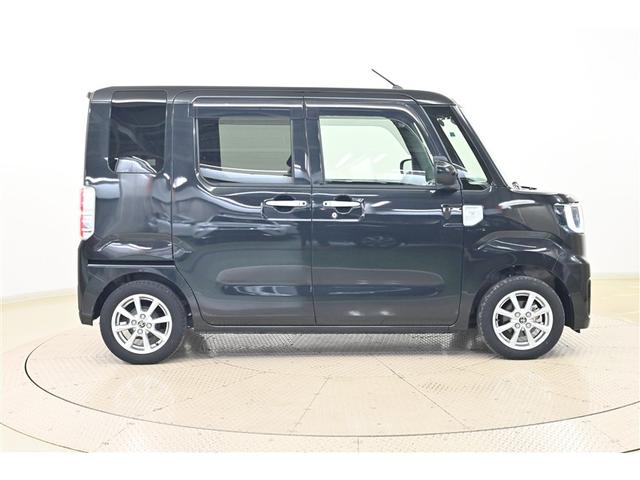 ピクシスメガ Ｌ　ＳＡＩＩＩ　Ｗ電動ドア　軽減ブレーキ　スマートキー＆プッシュスタート　Ｂカメラ　イモビライザー　ナビＴＶ　フルセグ　ＬＥＤ　ＤＶＤ再生　アイドリングストップ　ベンチシート　運転席助手席エアバック　オートエアコン（4枚目）