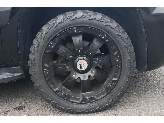 シボレータホ LTZ 4WD サンルーフ シートヒーター 黒革シート RBPアルミ 社外マフラー 社外ヘッドライト 社外メッシュグリル フリップダウンモニタ 1ナンバー登録 3列目あり ETC ALPINE TV(15枚目)