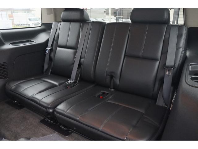 シボレータホ LTZ 4WD サンルーフ シートヒーター 黒革シート RBPアルミ 社外マフラー 社外ヘッドライト 社外メッシュグリル フリップダウンモニタ 1ナンバー登録 3列目あり ETC ALPINE TV(34枚目)