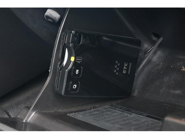 シボレータホ LTZ 4WD サンルーフ シートヒーター 黒革シート RBPアルミ 社外マフラー 社外ヘッドライト 社外メッシュグリル フリップダウンモニタ 1ナンバー登録 3列目あり ETC ALPINE TV(64枚目)