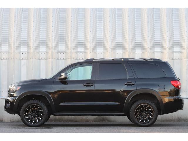 セコイア リミテッド　社外２０インチアルミ　リフトアップ　社外ヘッドライト　オーバーフェンダー　サンルーフ　ＡＬＰＩＮＥディスプレイオーディオ　ＪＢＬサウンド　Ｆ，Ｓ，Ｂカメラ　パワーシート　シートヒーター　ＥＴＣ（6枚目）