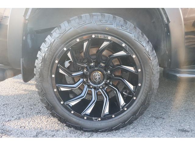 セコイア リミテッド　社外２０インチアルミ　リフトアップ　社外ヘッドライト　オーバーフェンダー　サンルーフ　ＡＬＰＩＮＥディスプレイオーディオ　ＪＢＬサウンド　Ｆ，Ｓ，Ｂカメラ　パワーシート　シートヒーター　ＥＴＣ（27枚目）