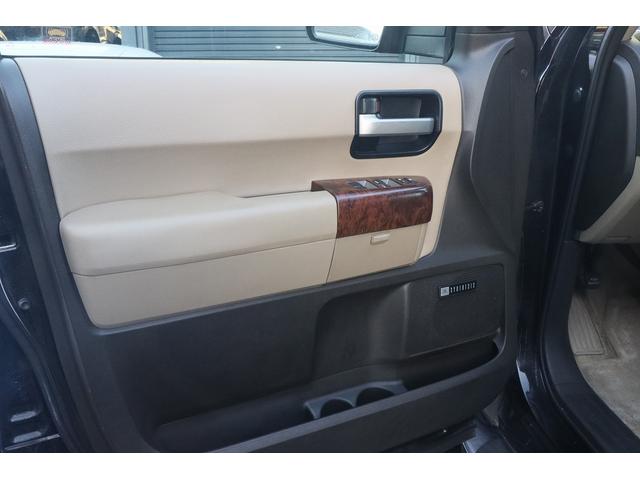 セコイア リミテッド　社外２０インチアルミ　リフトアップ　社外ヘッドライト　オーバーフェンダー　サンルーフ　ＡＬＰＩＮＥディスプレイオーディオ　ＪＢＬサウンド　Ｆ，Ｓ，Ｂカメラ　パワーシート　シートヒーター　ＥＴＣ（67枚目）