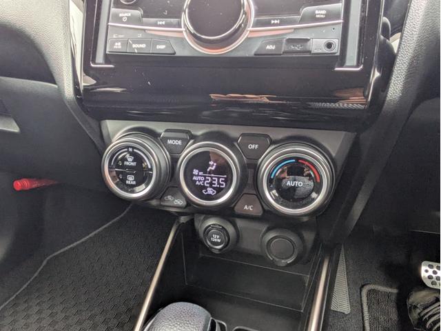 スイフト XRリミテッド 社外CDデッキ BTオーディオ USB接続 衝突軽減ブレーキ レーンアシスト 追従クルコン オートエアコン オートLED フォグ ステアリモコン 革巻ステア 純正16インチアルミ シートヒーター(17枚目)