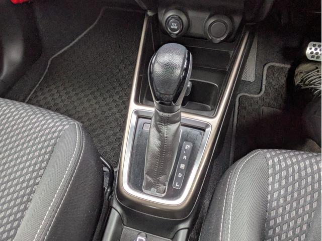 スイフト XRリミテッド 社外CDデッキ BTオーディオ USB接続 衝突軽減ブレーキ レーンアシスト 追従クルコン オートエアコン オートLED フォグ ステアリモコン 革巻ステア 純正16インチアルミ シートヒーター(18枚目)