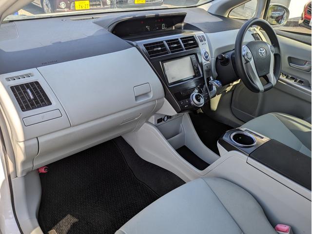 プリウスアルファ Ｓ　純正ＳＤナビ　ＢＴオーディオ　フルセグ　ＤＶＤ　ミュージックサーバー　　バックカメラ　障害物センサー　オートエアコン　オートＬＥＤ　フォグ　ステアリモコン　ドラレコ　純正１６インチアルミ　ＥＴＣ（7枚目）