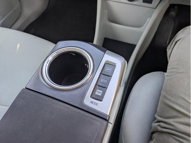 プリウスアルファ Ｓ　純正ＳＤナビ　ＢＴオーディオ　フルセグ　ＤＶＤ　ミュージックサーバー　　バックカメラ　障害物センサー　オートエアコン　オートＬＥＤ　フォグ　ステアリモコン　ドラレコ　純正１６インチアルミ　ＥＴＣ（24枚目）