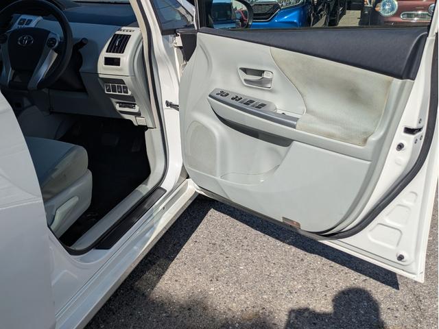 プリウスアルファ Ｓ　純正ＳＤナビ　ＢＴオーディオ　フルセグ　ＤＶＤ　ミュージックサーバー　　バックカメラ　障害物センサー　オートエアコン　オートＬＥＤ　フォグ　ステアリモコン　ドラレコ　純正１６インチアルミ　ＥＴＣ（35枚目）