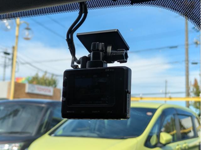 アクセラスポーツ 20Sツーリング Lパッケージ 純正ナビ BT/USB接続 フルセグ DVD バックカメラ 衝突軽減ブレーキ レーンアシスト 追従クルコン ドラレコ オートAC オートHID フォグ パドルシフト 純正アルミ ステアリモコン ETC(18枚目)