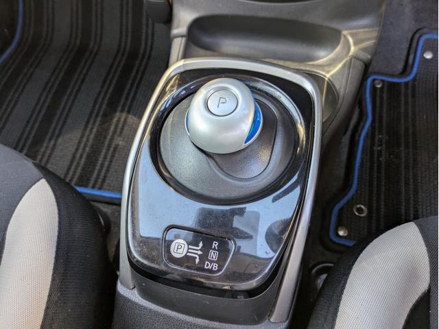 ノート e-パワー X 純正SDナビ BTオーディオ フルセグ DVD ミュージックサーバー 全方位 バックカメラ 衝突軽減ブレーキ レーンアシスト 障害物センサー オートLED 純正アルミ ステアリモコン ドラレコ ETC(21枚目)