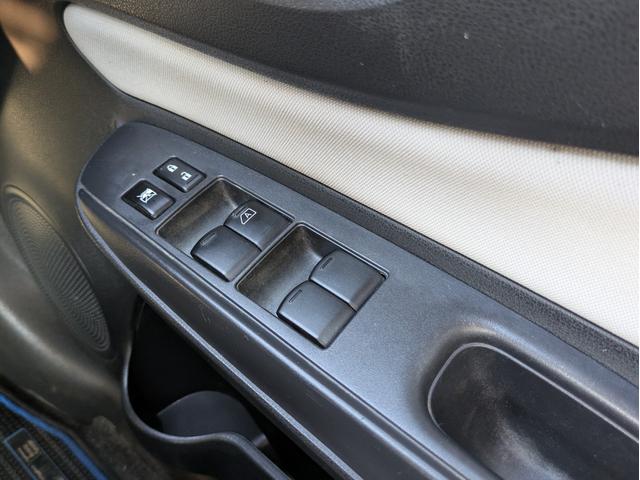 ノート e-パワー X 純正SDナビ BTオーディオ フルセグ DVD ミュージックサーバー 全方位 バックカメラ 衝突軽減ブレーキ レーンアシスト 障害物センサー オートLED 純正アルミ ステアリモコン ドラレコ ETC(25枚目)