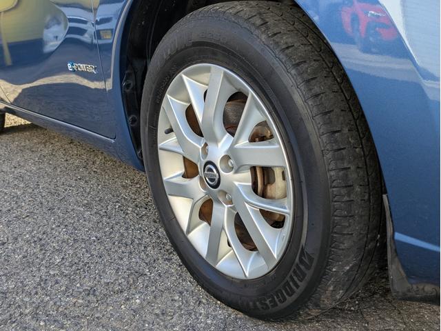 ノート e-パワー X 純正SDナビ BTオーディオ フルセグ DVD ミュージックサーバー 全方位 バックカメラ 衝突軽減ブレーキ レーンアシスト 障害物センサー オートLED 純正アルミ ステアリモコン ドラレコ ETC(33枚目)