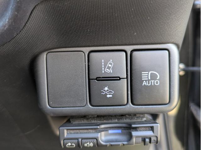 アクア Ｓスタイルブラック　ＳＤナビ　ＢＴオーディオ　フルセグＴＶ　バックカメラ　衝突軽減ブレーキ　レーンアシスト　オートハイビーム　オートライト　オートエアコン　スマートキー　プッシュスタート　ステアリモコン　ＥＴＣ（20枚目）