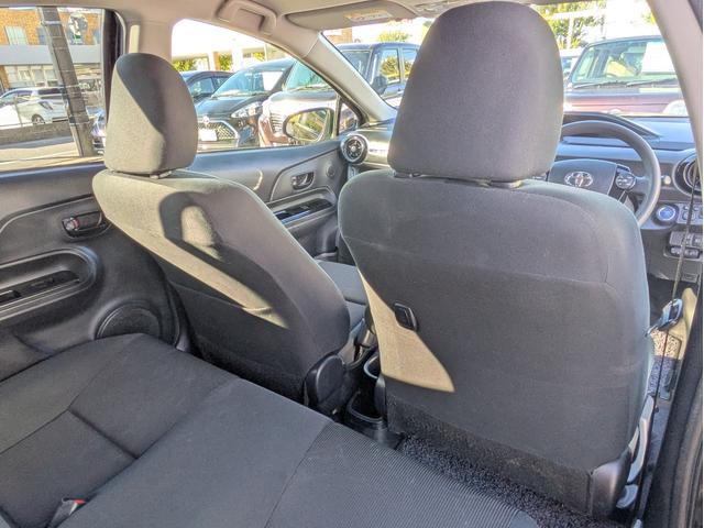 アクア Ｓスタイルブラック　ＳＤナビ　ＢＴオーディオ　フルセグＴＶ　バックカメラ　衝突軽減ブレーキ　レーンアシスト　オートハイビーム　オートライト　オートエアコン　スマートキー　プッシュスタート　ステアリモコン　ＥＴＣ（35枚目）