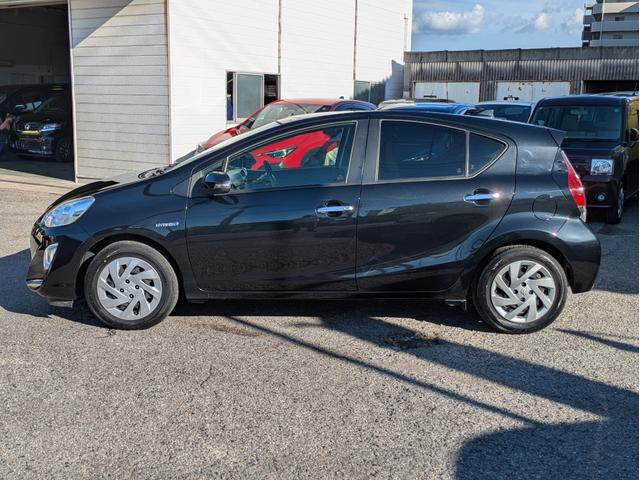 アクア Ｓスタイルブラック　ＳＤナビ　ＢＴオーディオ　フルセグＴＶ　バックカメラ　衝突軽減ブレーキ　レーンアシスト　オートハイビーム　オートライト　オートエアコン　スマートキー　プッシュスタート　ステアリモコン　ＥＴＣ（42枚目）