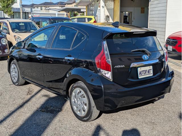 アクア Ｓスタイルブラック　ＳＤナビ　ＢＴオーディオ　フルセグＴＶ　バックカメラ　衝突軽減ブレーキ　レーンアシスト　オートハイビーム　オートライト　オートエアコン　スマートキー　プッシュスタート　ステアリモコン　ＥＴＣ（43枚目）