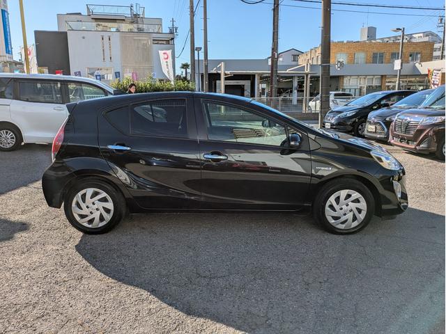 アクア Ｓスタイルブラック　ＳＤナビ　ＢＴオーディオ　フルセグＴＶ　バックカメラ　衝突軽減ブレーキ　レーンアシスト　オートハイビーム　オートライト　オートエアコン　スマートキー　プッシュスタート　ステアリモコン　ＥＴＣ（46枚目）