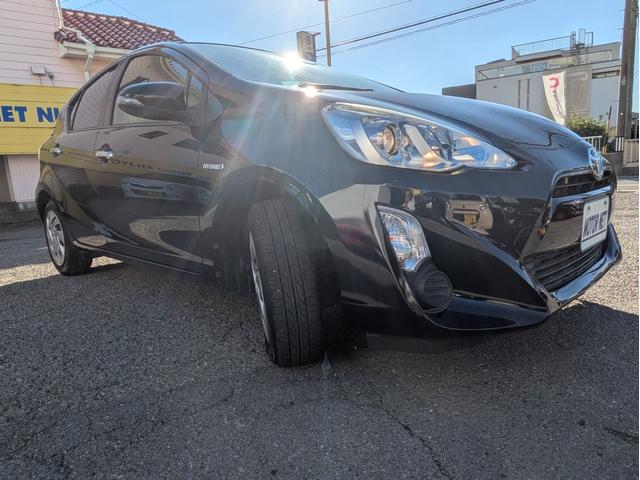 アクア Ｓスタイルブラック　ＳＤナビ　ＢＴオーディオ　フルセグＴＶ　バックカメラ　衝突軽減ブレーキ　レーンアシスト　オートハイビーム　オートライト　オートエアコン　スマートキー　プッシュスタート　ステアリモコン　ＥＴＣ（55枚目）