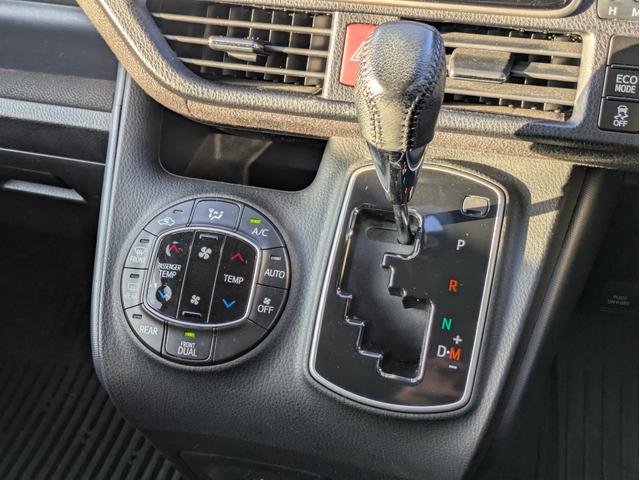 ヴォクシー V 純正SDナビ BTオーディオ フルセグ DVD バックカメラ Mサーバー 片側パワスラ オートLED フォグ ドラレコ クルコン オートエアコン 純正アルミ MTモード付AT ステアリモコン ETC(21枚目)