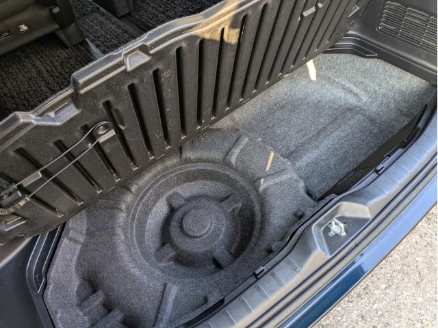 ヴォクシー V 純正SDナビ BTオーディオ フルセグ DVD バックカメラ Mサーバー 片側パワスラ オートLED フォグ ドラレコ クルコン オートエアコン 純正アルミ MTモード付AT ステアリモコン ETC(40枚目)