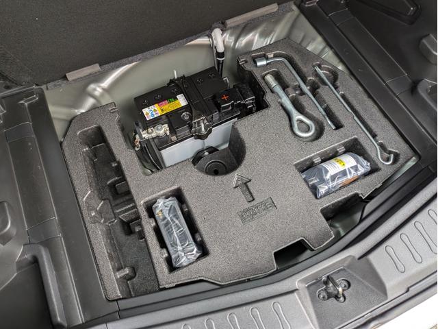 ノート ｅ－パワー　Ｘ　メモリーナビ　ＢＴオーディオ　フルセグＴＶ　ＤＶＤ再生　衝突軽減ブレーキ　レーンアシスト　障害物センサー　オートライト　純正１４インチアルミ　オートエアコン　横滑り防止装置　インテリキー　ＥＴＣ（37枚目）