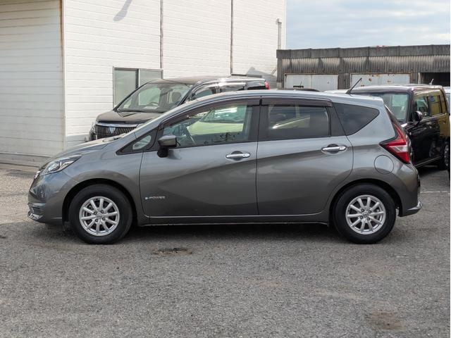 ノート ｅ－パワー　Ｘ　メモリーナビ　ＢＴオーディオ　フルセグＴＶ　ＤＶＤ再生　衝突軽減ブレーキ　レーンアシスト　障害物センサー　オートライト　純正１４インチアルミ　オートエアコン　横滑り防止装置　インテリキー　ＥＴＣ（40枚目）