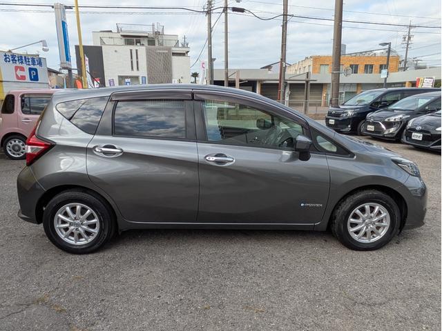 ノート ｅ－パワー　Ｘ　メモリーナビ　ＢＴオーディオ　フルセグＴＶ　ＤＶＤ再生　衝突軽減ブレーキ　レーンアシスト　障害物センサー　オートライト　純正１４インチアルミ　オートエアコン　横滑り防止装置　インテリキー　ＥＴＣ（44枚目）