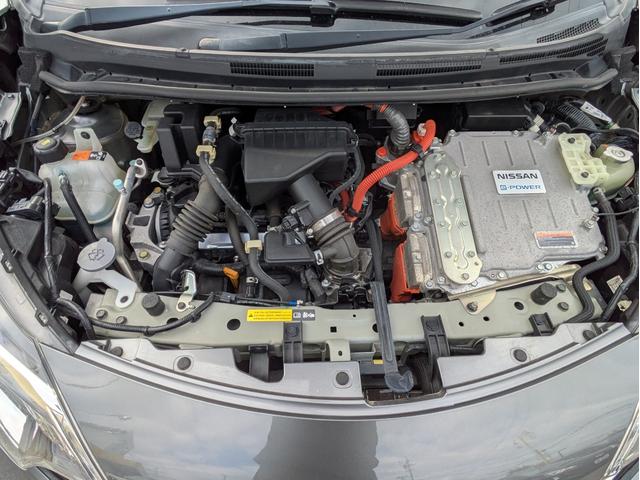 ノート ｅ－パワー　Ｘ　メモリーナビ　ＢＴオーディオ　フルセグＴＶ　ＤＶＤ再生　衝突軽減ブレーキ　レーンアシスト　障害物センサー　オートライト　純正１４インチアルミ　オートエアコン　横滑り防止装置　インテリキー　ＥＴＣ（50枚目）