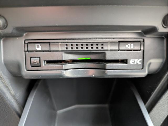 ヴェルファイア ２．４Ｚ　ゴールデンアイズＩＩ　純正ＨＤＤナビ　ＢＴオーディオ　Ｍサーバー　フルセグ　ＤＶＤ　後席モニター　Ｂカメラ　クルコン　障害物センサー　両側パワスラ　オートＨＩＤ　フォグ　ステアリモコン　電動リアゲート　純正アルミ　ＥＴＣ（20枚目）