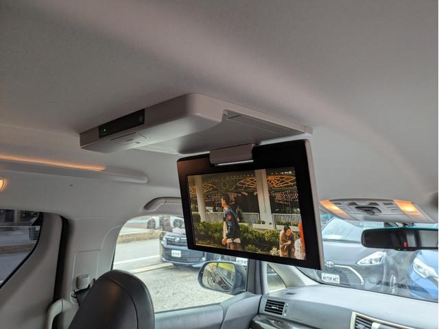 ヴェルファイア ２．４Ｚ　ゴールデンアイズＩＩ　純正ＨＤＤナビ　ＢＴオーディオ　Ｍサーバー　フルセグ　ＤＶＤ　後席モニター　Ｂカメラ　クルコン　障害物センサー　両側パワスラ　オートＨＩＤ　フォグ　ステアリモコン　電動リアゲート　純正アルミ　ＥＴＣ（29枚目）