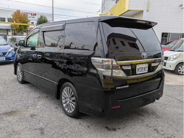 ヴェルファイア ２．４Ｚ　ゴールデンアイズＩＩ　純正ＨＤＤナビ　ＢＴオーディオ　Ｍサーバー　フルセグ　ＤＶＤ　後席モニター　Ｂカメラ　クルコン　障害物センサー　両側パワスラ　オートＨＩＤ　フォグ　ステアリモコン　電動リアゲート　純正アルミ　ＥＴＣ（34枚目）