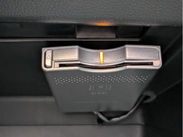 N-ONE プレミアム ツアラー・Lパッケージ 新品タイヤ装着 純正メモリーナビ BTオーディオ バックカメラ ワンセグ USB接続 DVD再生 オートエアコン オートHID フォグ パドルシフト ステアリモコン 純正アルミ 革巻ステア ETC(18枚目)