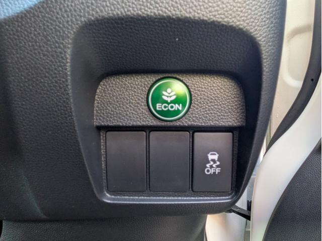 N-ONE プレミアム ツアラー・Lパッケージ 新品タイヤ装着 純正メモリーナビ BTオーディオ バックカメラ ワンセグ USB接続 DVD再生 オートエアコン オートHID フォグ パドルシフト ステアリモコン 純正アルミ 革巻ステア ETC(22枚目)