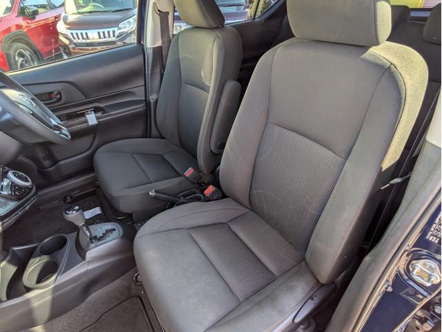 アクア Ｓスタイルブラック　純正ナビ　ＴＶフルセグ　Ｂカメラ　衝突軽減Ｂ　ＢＴ接続　ＢＴオーディオ　障害物センサー　　ＬＥＤライト　フォグランプ　オートＡＣ　シートヒーター　ステアリモコン　ＥＴＣ　オートハイビーム（9枚目）