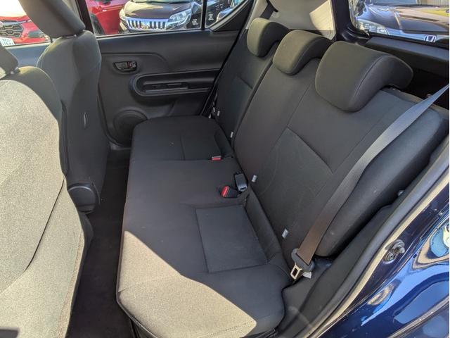 アクア Ｓスタイルブラック　純正ナビ　ＴＶフルセグ　Ｂカメラ　衝突軽減Ｂ　ＢＴ接続　ＢＴオーディオ　障害物センサー　　ＬＥＤライト　フォグランプ　オートＡＣ　シートヒーター　ステアリモコン　ＥＴＣ　オートハイビーム（10枚目）