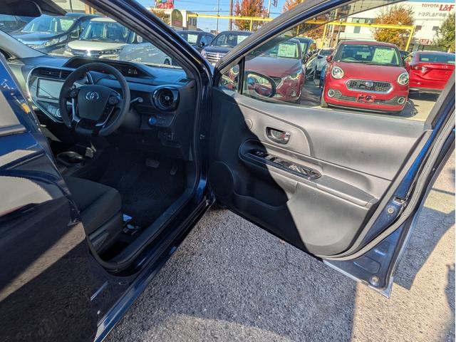 アクア Ｓスタイルブラック　純正ナビ　ＴＶフルセグ　Ｂカメラ　衝突軽減Ｂ　ＢＴ接続　ＢＴオーディオ　障害物センサー　　ＬＥＤライト　フォグランプ　オートＡＣ　シートヒーター　ステアリモコン　ＥＴＣ　オートハイビーム（36枚目）