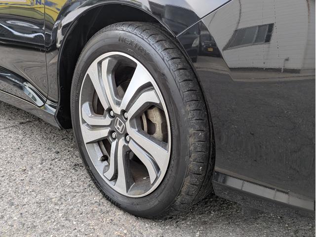 グレイス ハイブリッドＥＸ　純正ナビ　ＢＴオーディオ　ＵＳＢ接続　フルセグ　バックカメラ　衝突軽減ブレーキ　クルコン　オートＡＣ　シートヒーター　ステアリモコン　パドルシフト　純正アルミ　オートＬＥＤ　フォグ　ドラレコ　ＥＴＣ（34枚目）