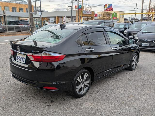 グレイス ハイブリッドＥＸ　純正ナビ　ＢＴオーディオ　ＵＳＢ接続　フルセグ　バックカメラ　衝突軽減ブレーキ　クルコン　オートＡＣ　シートヒーター　ステアリモコン　パドルシフト　純正アルミ　オートＬＥＤ　フォグ　ドラレコ　ＥＴＣ（47枚目）