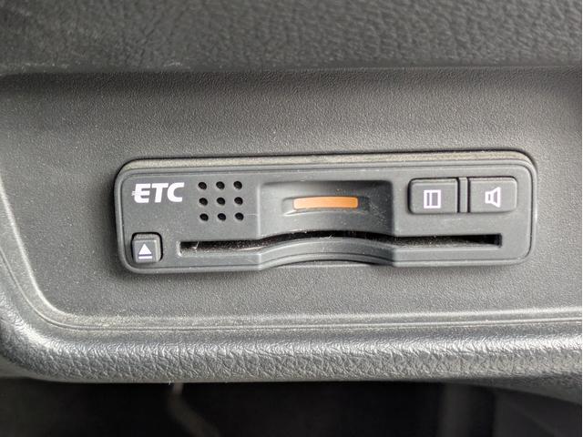 オデッセイ アブソルート・ＥＸ　メモリーナビ　ＢＴ／ＵＳＢ接続　フルセグ　Ｍサーバー　後席モニター　衝突軽減Ｂ　Ｂカメラ　障害物センサー　クルコン　ドラレコ　両側パワスラ　オートＬＥＤ　フォグ　ステアリモコン　パドルシフト　ＥＴＣ（19枚目）