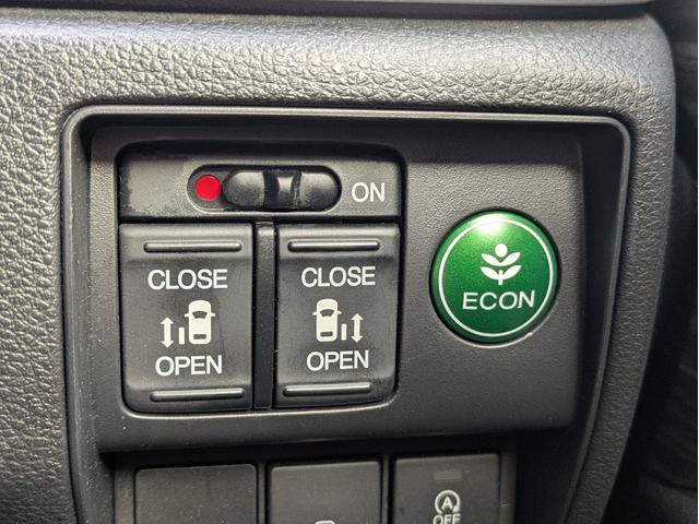 オデッセイ アブソルート・ＥＸ　メモリーナビ　ＢＴ／ＵＳＢ接続　フルセグ　Ｍサーバー　後席モニター　衝突軽減Ｂ　Ｂカメラ　障害物センサー　クルコン　ドラレコ　両側パワスラ　オートＬＥＤ　フォグ　ステアリモコン　パドルシフト　ＥＴＣ（25枚目）