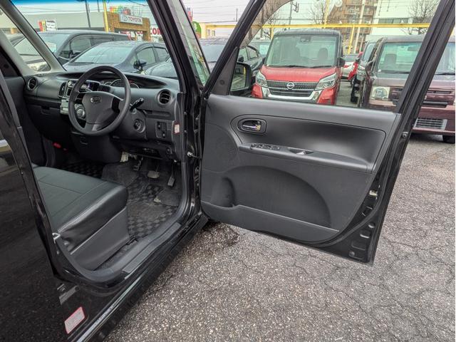 タント カスタムX スマートキー 社外CDデッキ USB接続 HIDヘッドライト フロントフォグ 片側パワスラ 純正14インチアルミ 革巻ステアリング アイドリングストップ 電動格納ウインカーミラー 盗難防止装置 ETC(30枚目)