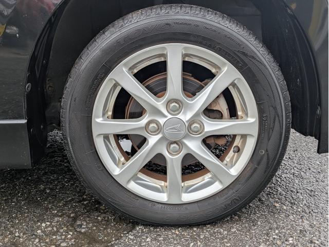 タント カスタムX スマートキー 社外CDデッキ USB接続 HIDヘッドライト フロントフォグ 片側パワスラ 純正14インチアルミ 革巻ステアリング アイドリングストップ 電動格納ウインカーミラー 盗難防止装置 ETC(42枚目)