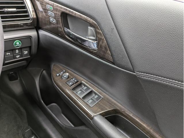 アコードハイブリッド EX 衝突軽減ブレーキ レーンアシスト 障害物センサー 追従クルコン 純正HDDナビ BTオーディオ USB接続 バックカメラ オートLED フォグ 純正アルミ ステアリモコン 電動シート ETC(29枚目)