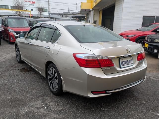 アコードハイブリッド EX 衝突軽減ブレーキ レーンアシスト 障害物センサー 追従クルコン 純正HDDナビ BTオーディオ USB接続 バックカメラ オートLED フォグ 純正アルミ ステアリモコン 電動シート ETC(32枚目)