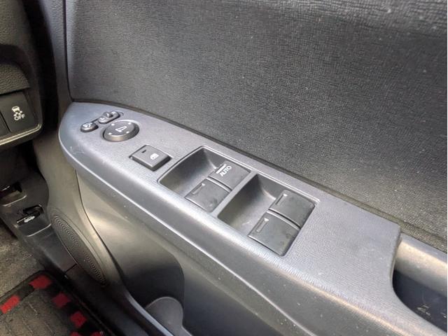 Ｎ－ＯＮＥ Ｇ・Ｌパッケージ　純正メモリーナビ　ワンセグＴＶ　ＵＳＢ接続　バックカメラ　スマートキー　オートライト　ＨＩＤヘッドライト　オートエアコン　ステアリモコン　電動格納ウインカーミラー　アイドリングストップ　ＥＴＣ（23枚目）