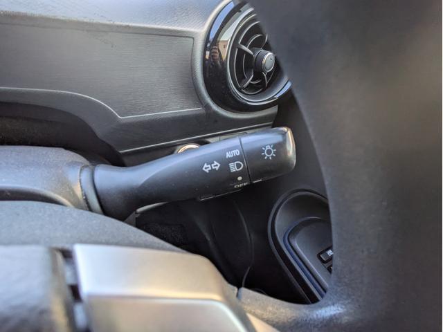 アクア Ｓ　純正ＨＤＤナビ　ＢＴオーディオ　フルセグＴＶ　ミュージックサーバー　ＤＶＤ再生　バックカメラ　オートライト　オートエアコン　スマートキー　ウインカーミラー　ＥＴＣ（22枚目）