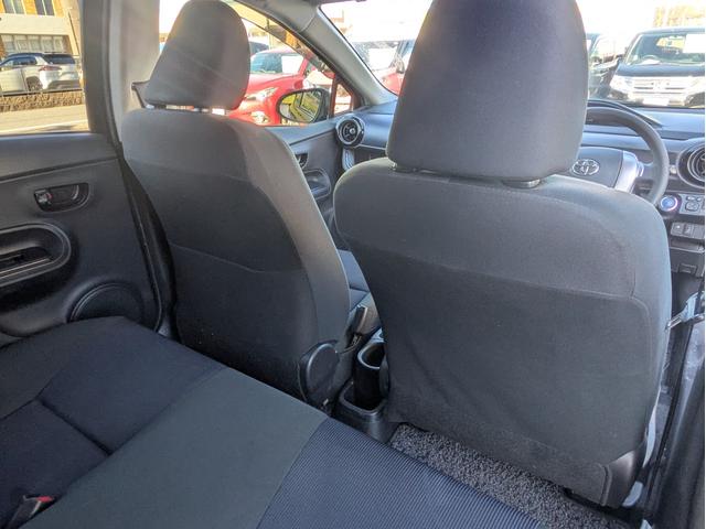 アクア Ｓ　純正ＨＤＤナビ　ＢＴオーディオ　フルセグＴＶ　ミュージックサーバー　ＤＶＤ再生　バックカメラ　オートライト　オートエアコン　スマートキー　ウインカーミラー　ＥＴＣ（33枚目）